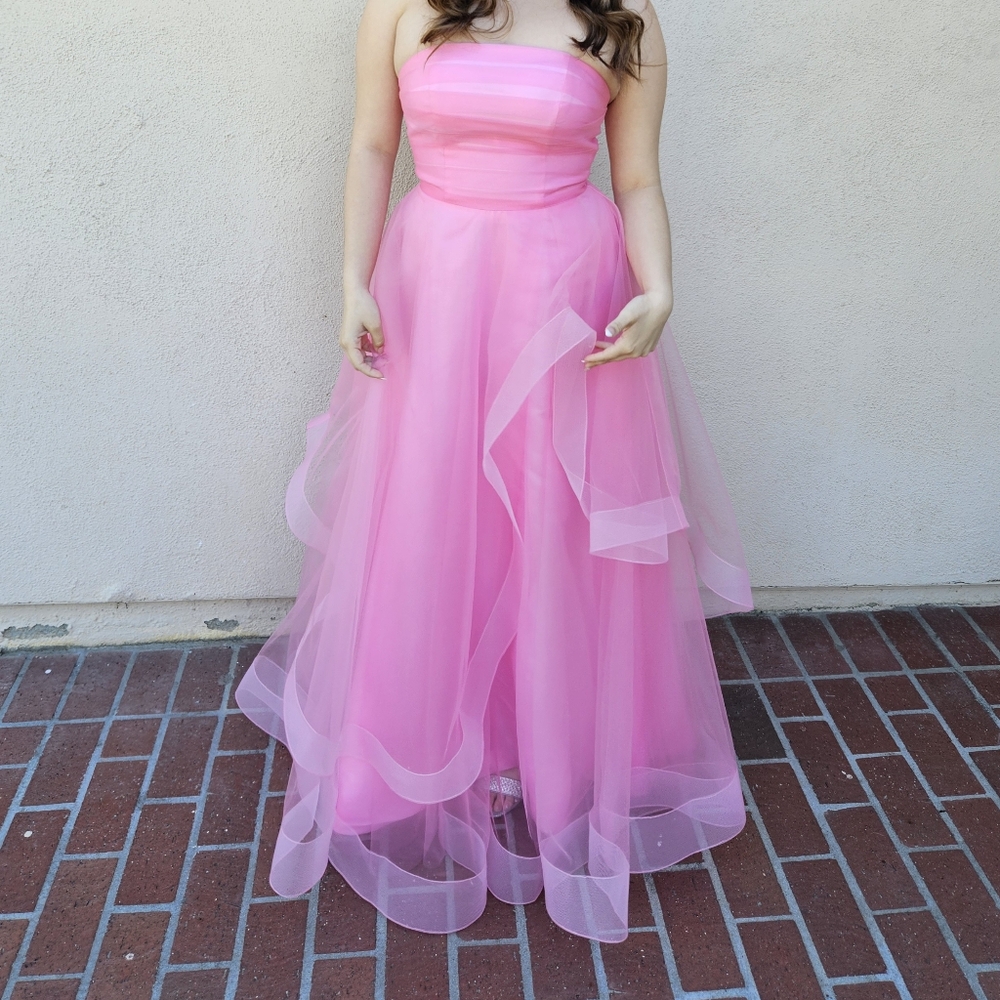 KISS PROM beautiful pink tulle princess prom dress worn once perfect condition